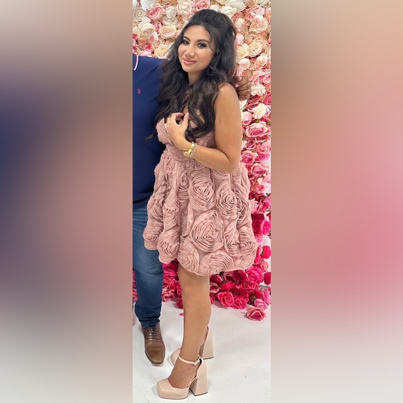 NWOT ASOS LUXE bandeau corsetted 3 D floral mini skater dress in pink - Picture 5 of 9